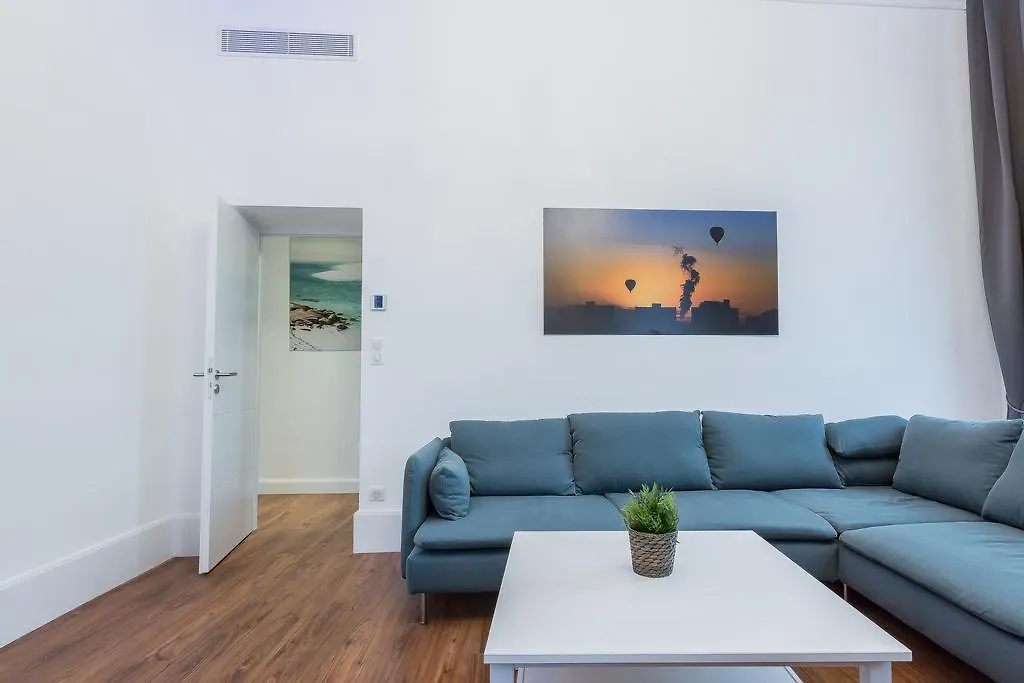 Residence Michel Ange Cannes 0*,  France